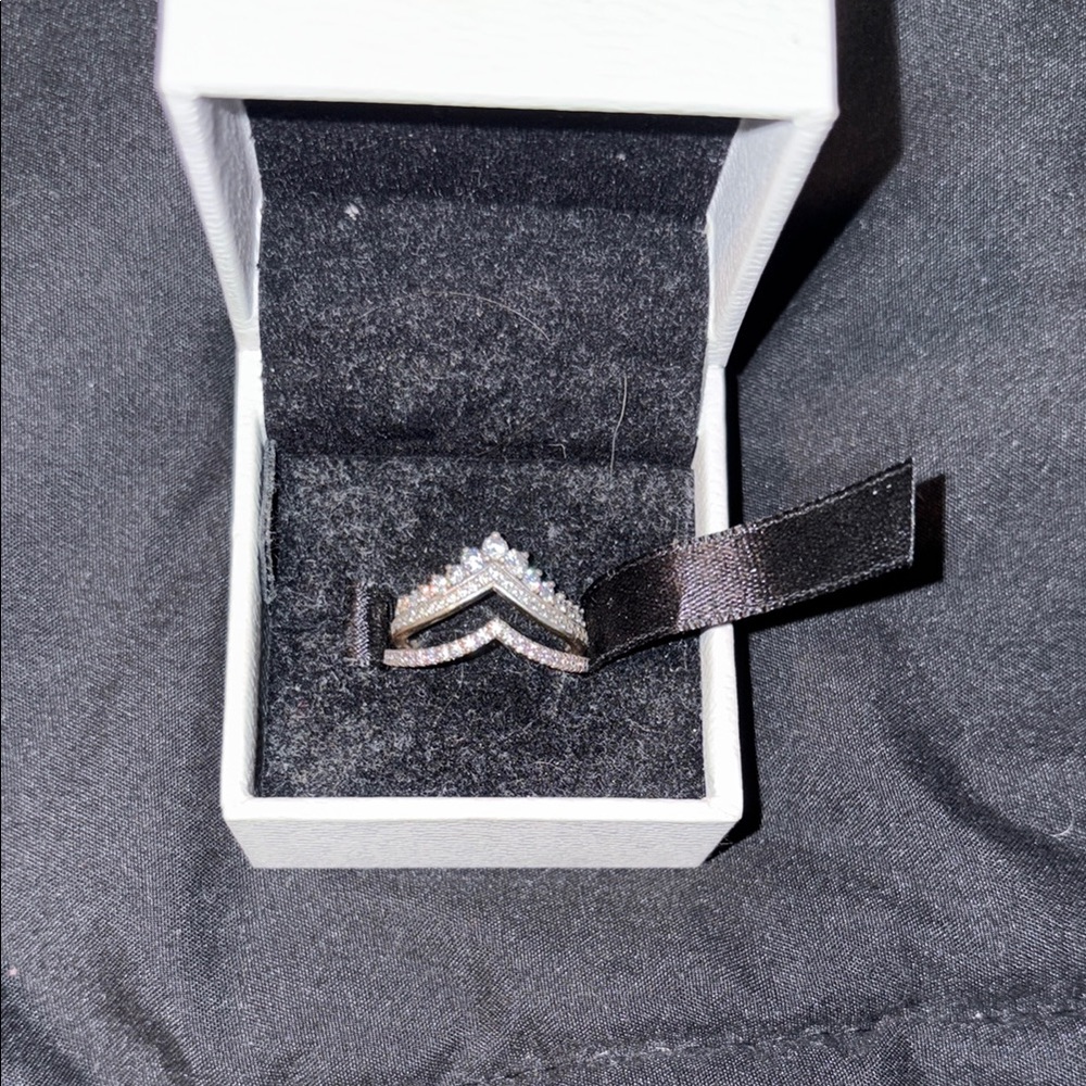 REPPOSTED SINCE CLEANED Pandora Sterling Silver Princess Wishbone Ring Set 7 - Picture 1 of 6